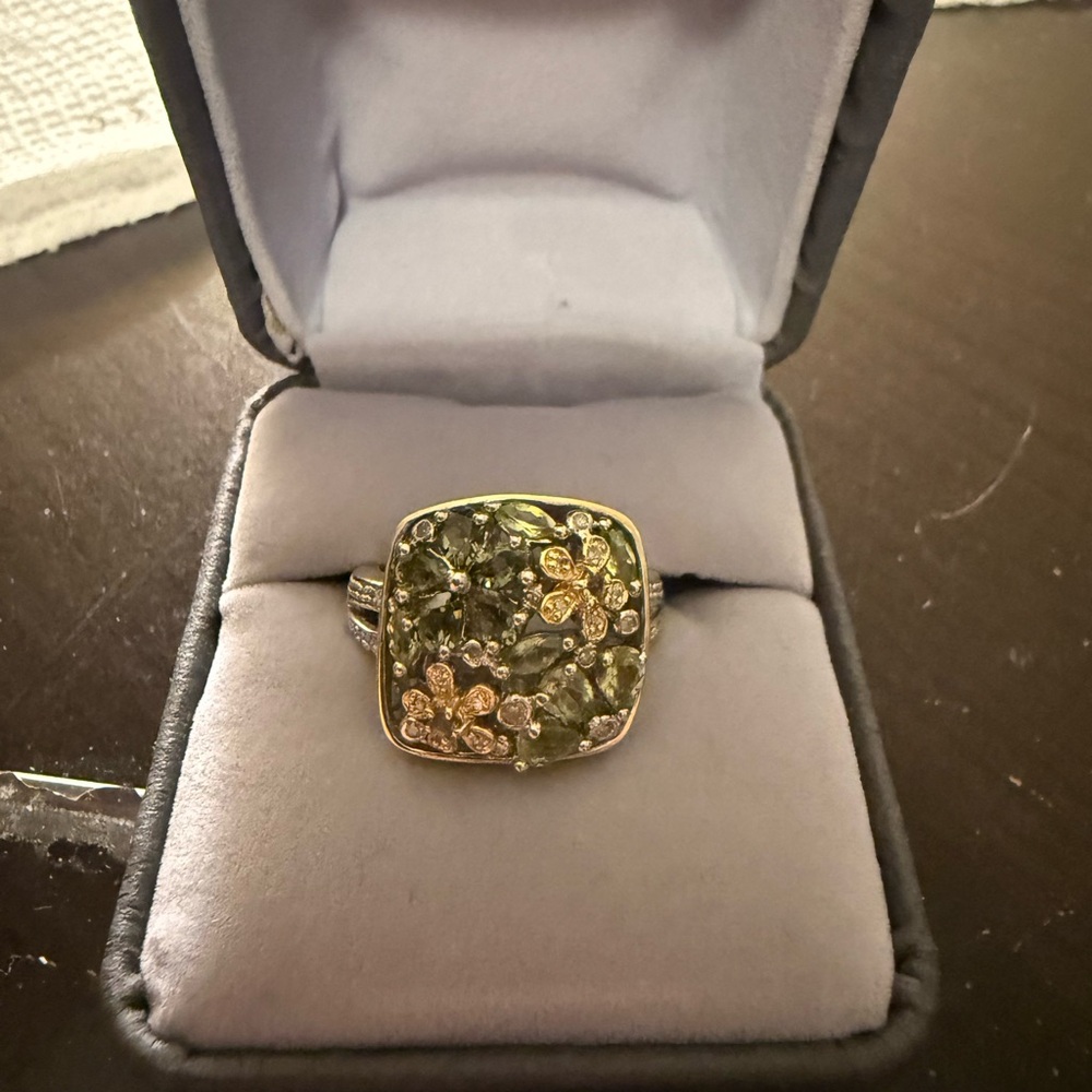 Silver and Green Floral Ring